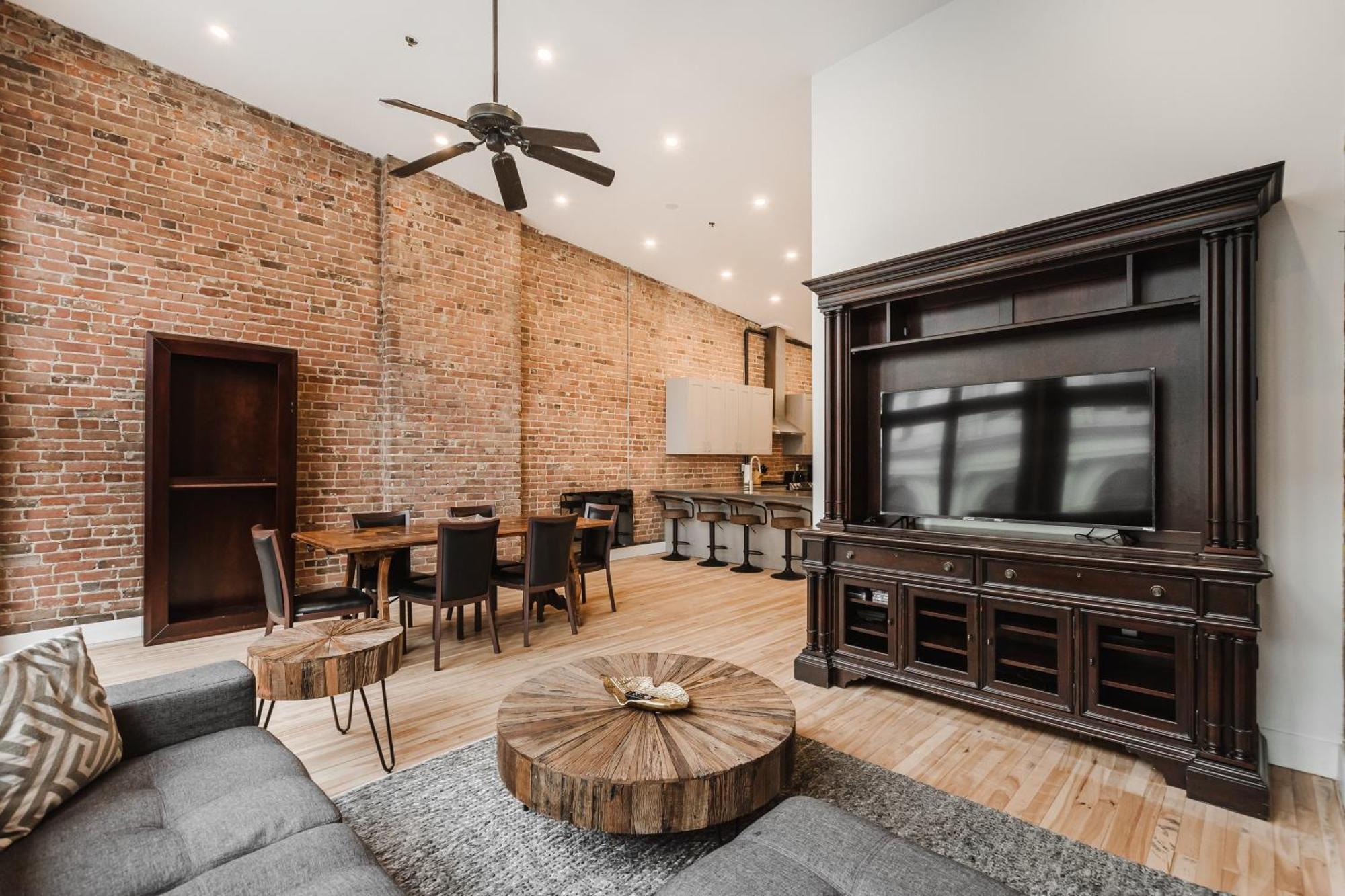 Elegant 3 Bedroom Apartment In Old Port - 302 Монреаль Экстерьер фото