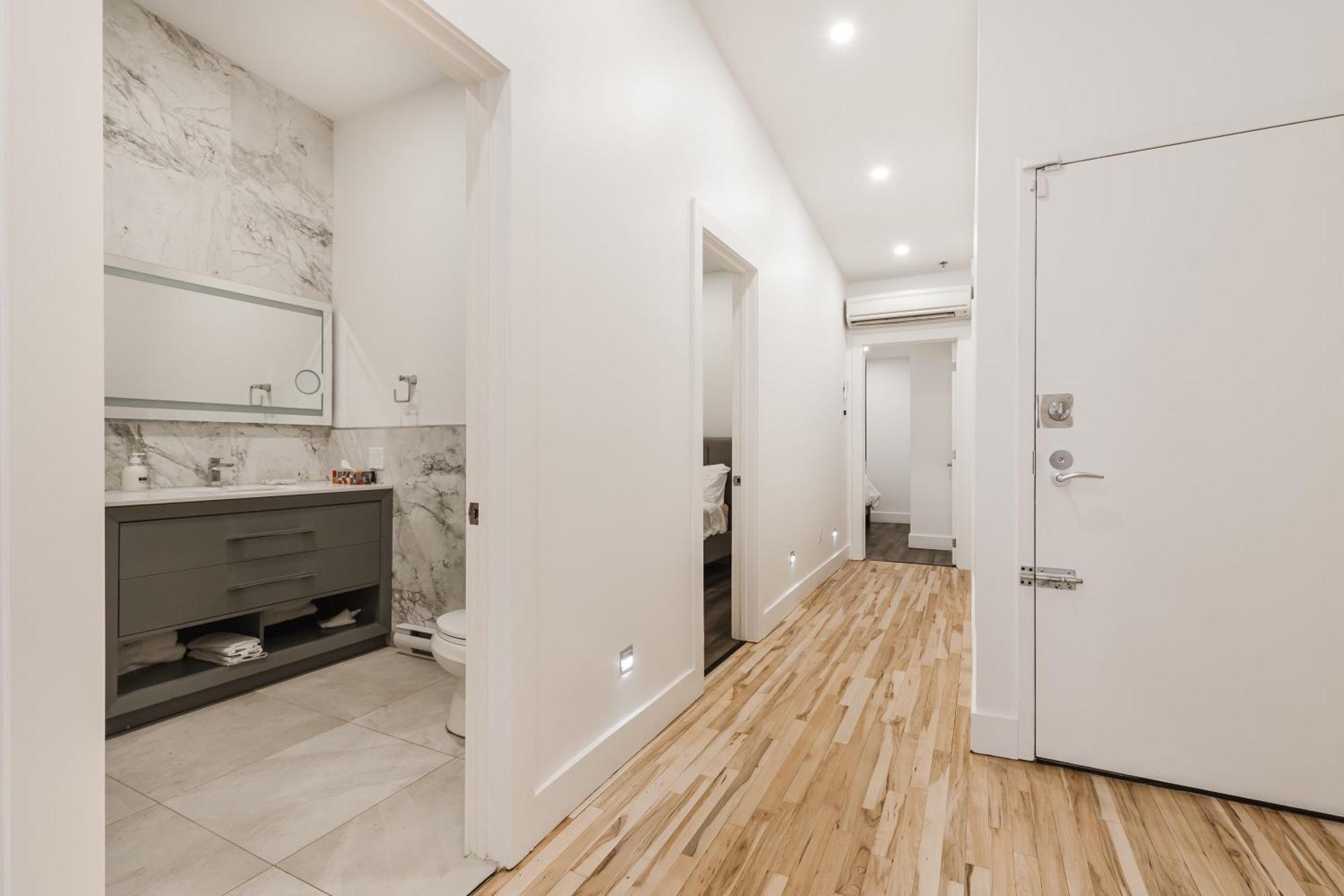 Elegant 3 Bedroom Apartment In Old Port - 302 Монреаль Экстерьер фото